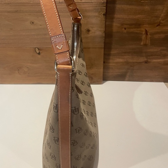 Dooney & Bourke Brown Monogram Shoulder Bag - Picture 4 of 10
